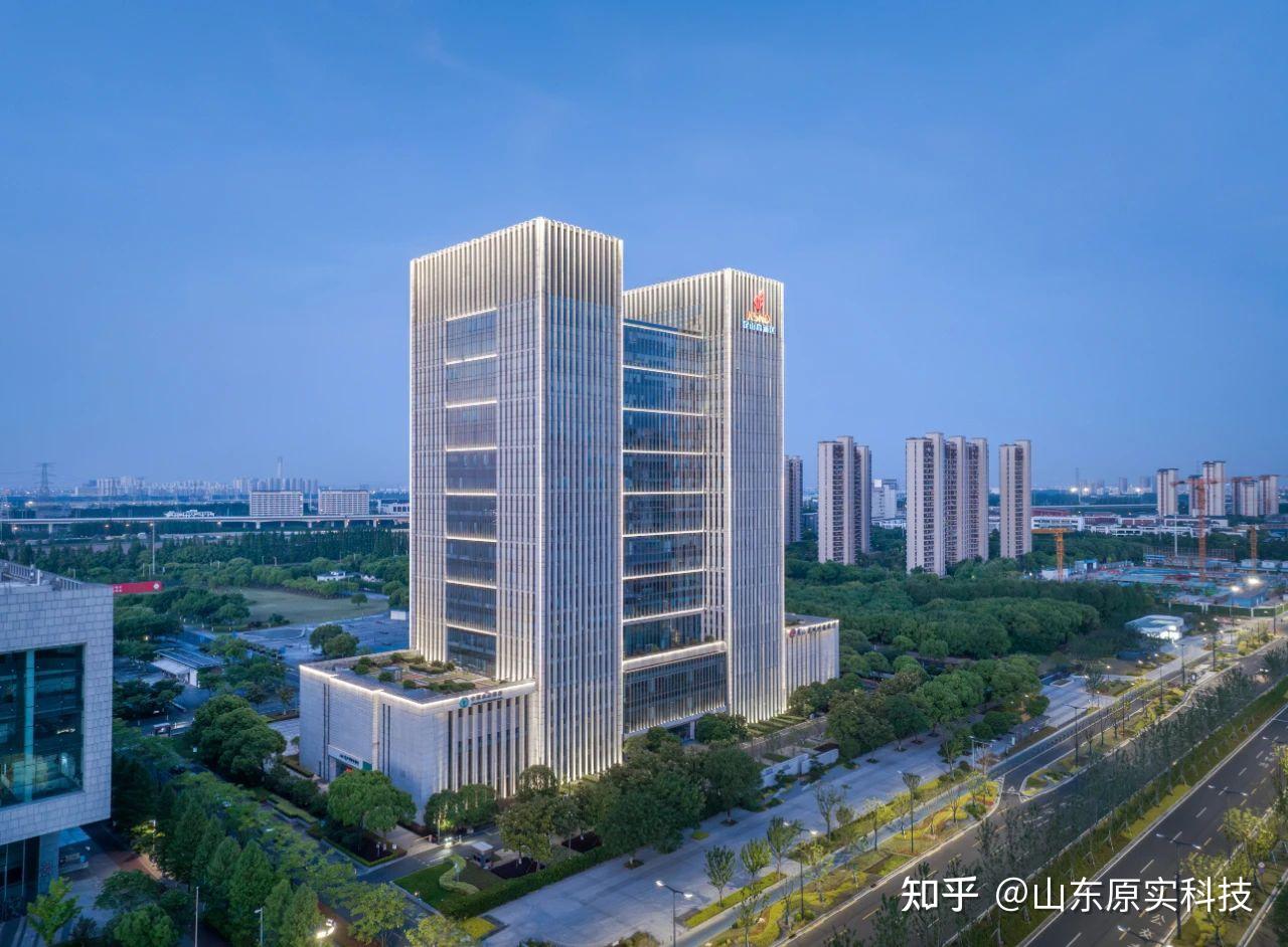 昆山高新区创业大厦建筑灯光更新