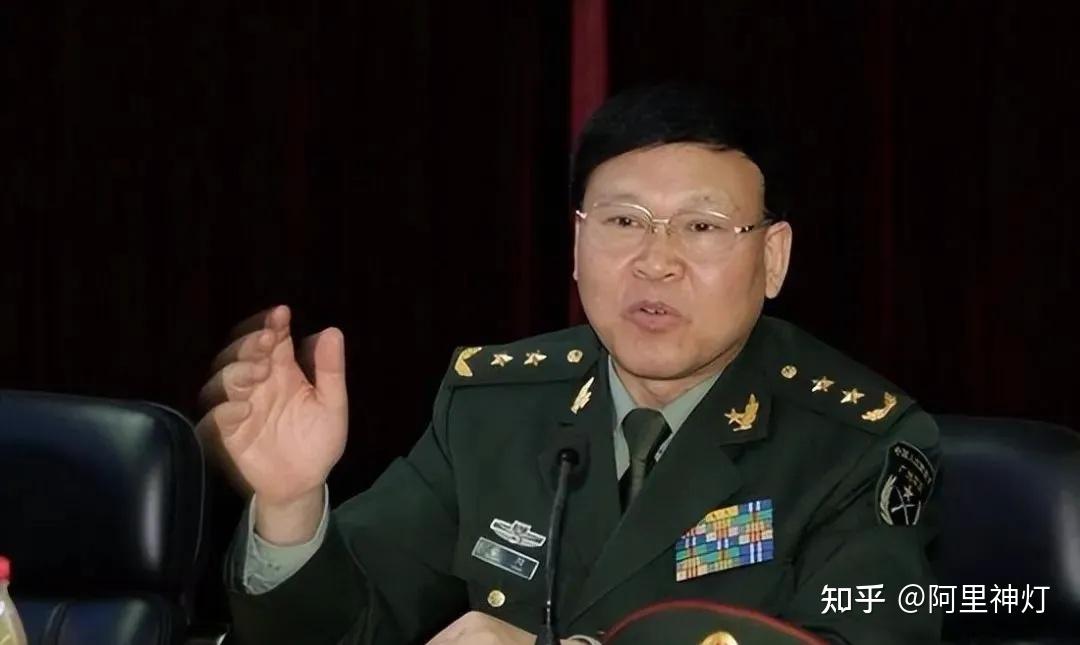 军中巨虎畏罪自杀刘源将军比徐和郭问题严重