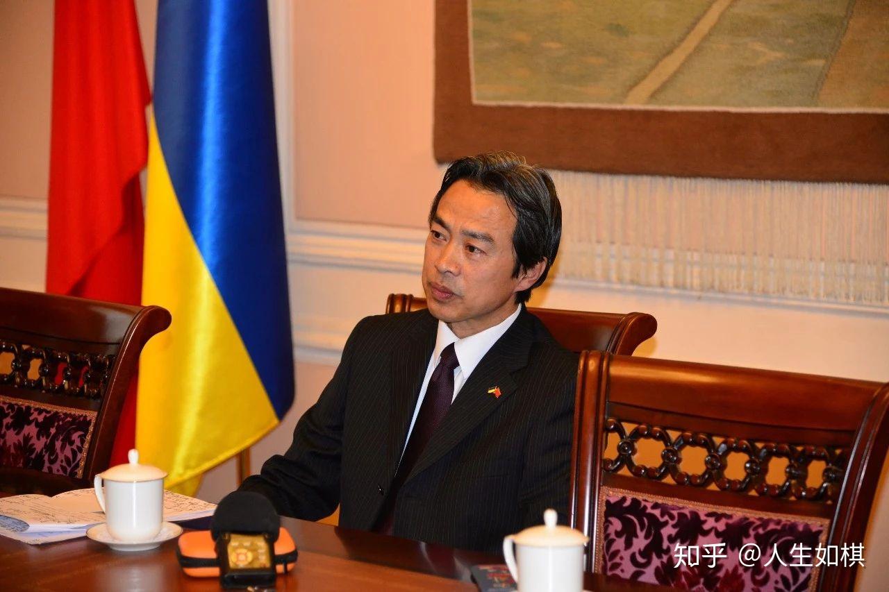 杜伟大使表示,"一带一路"倡议提出5周年恰逢中国改革开放40周年,通过5