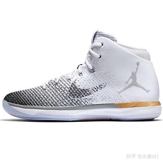 鞋子怎么才能有摩擦声 v2-85d79f88b72e8c7f6171d78bcb52714e_r.jpg