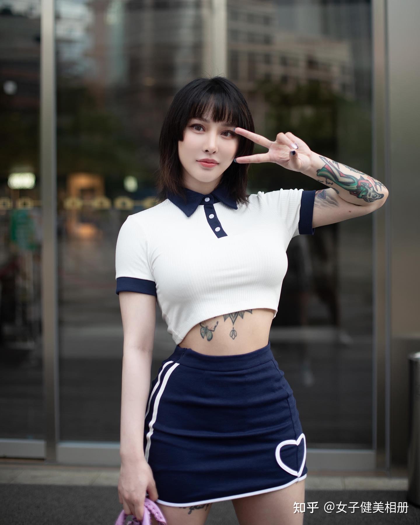 尤物确实是尤物啊国内最知名的辣妹臀神健身网红宋昱欣