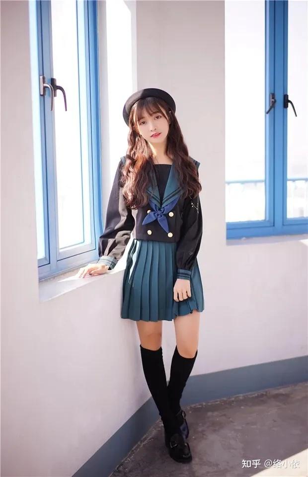 jk制服女孩jk制服入坑指北jk制服日常怎么穿正统jk制服店铺推荐