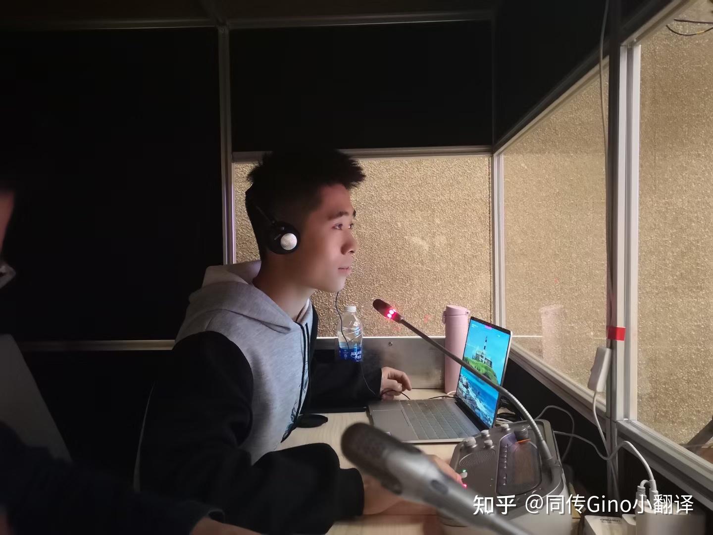 需要同传交传口译员的朋友可以联系同传译员苟永强童鞋