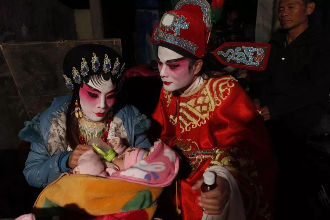 元宵炸狮子德庆的年例好热闹随邓勃的镜头再探神秘的粤西过年风俗