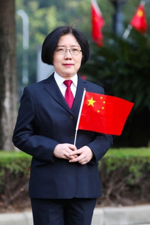 法官表白最亲爱的祖国:我爱你,中国!