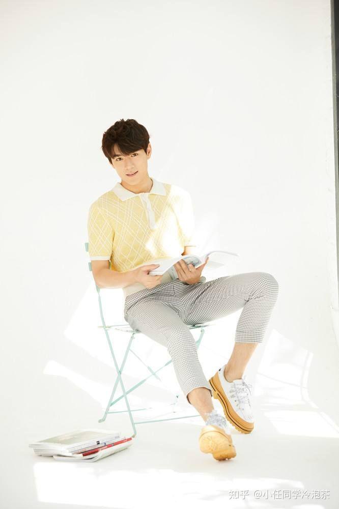 宋亚轩和易柏辰长的很像有人发现吗