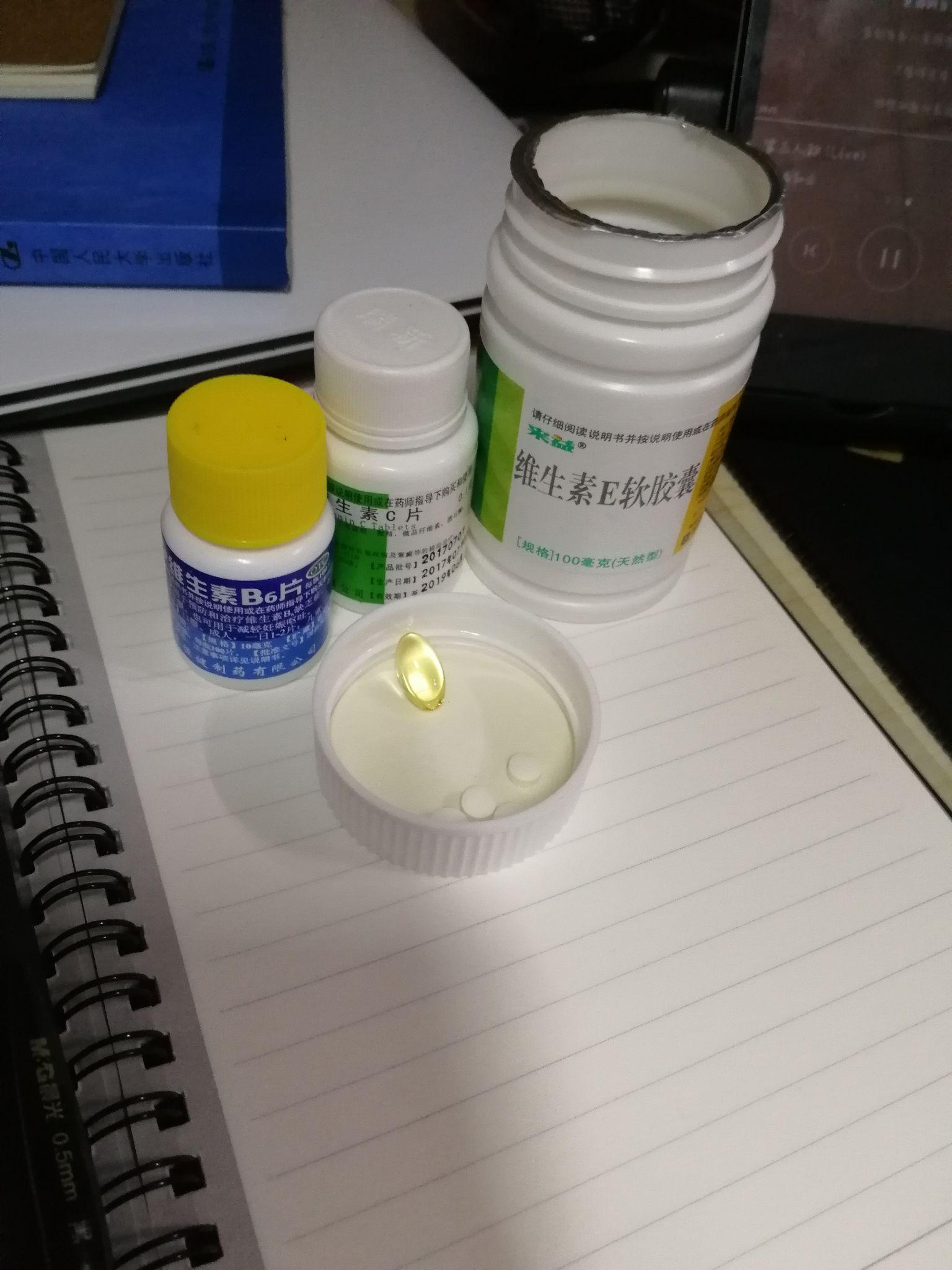 为什么医院治不好痘痘反而美容院可以?