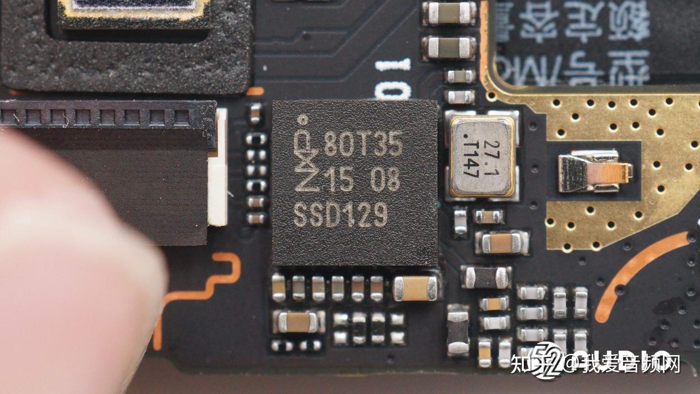 华为手环7拆解147英寸amoled全面屏支持多功能健康监测