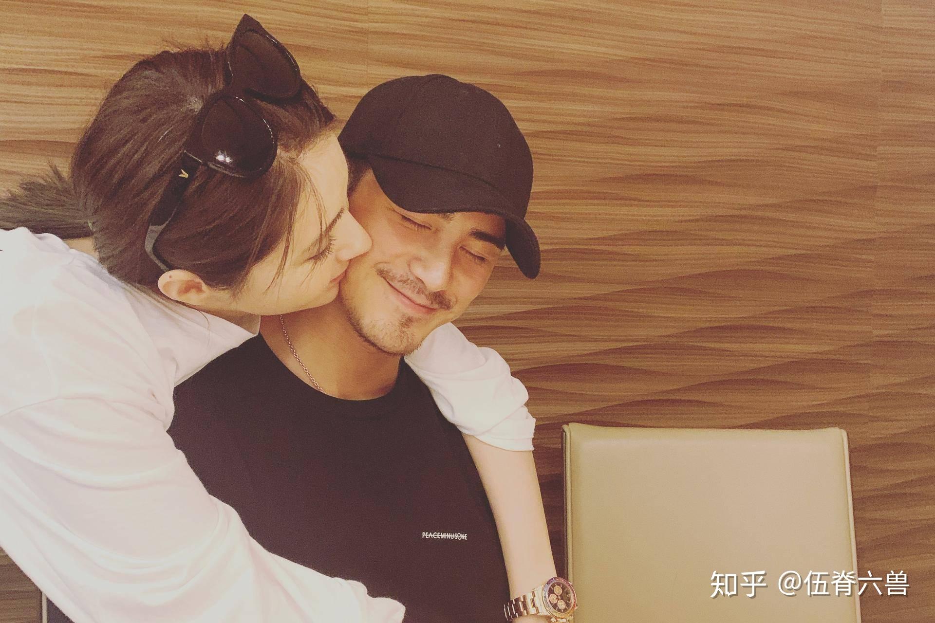 姜潮做饭喂奶都精通,张徐宁照顾妻子心细如发,两位奶爸你pick谁?