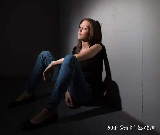 懦弱的人应该坚强起来