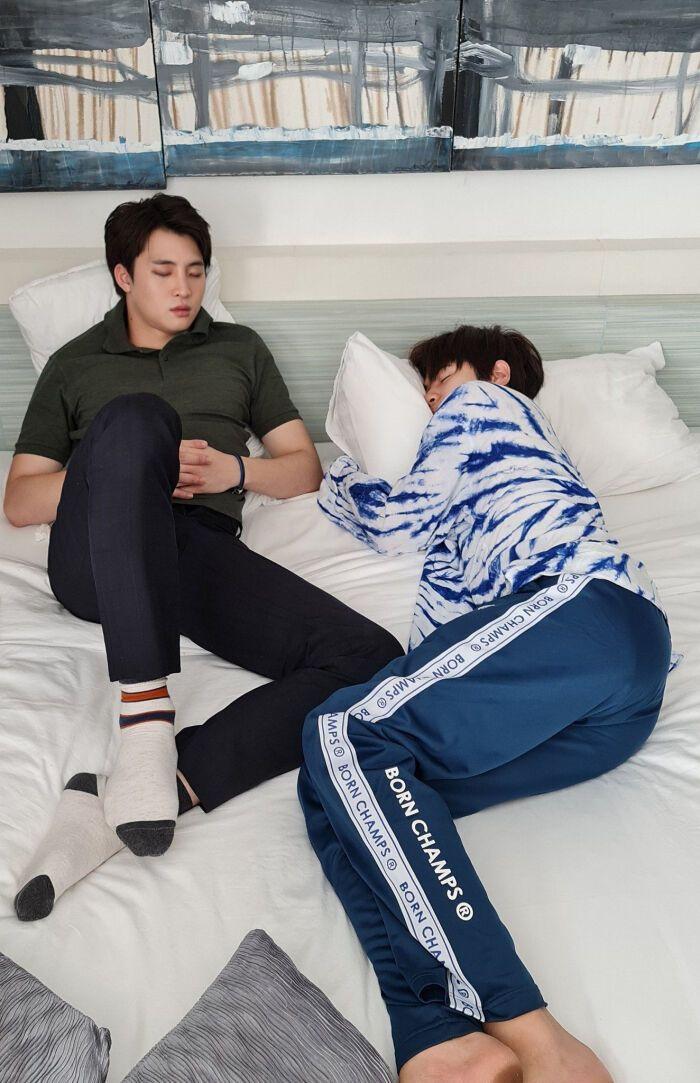 有没有很好看的他泰男男cp的手机壁纸