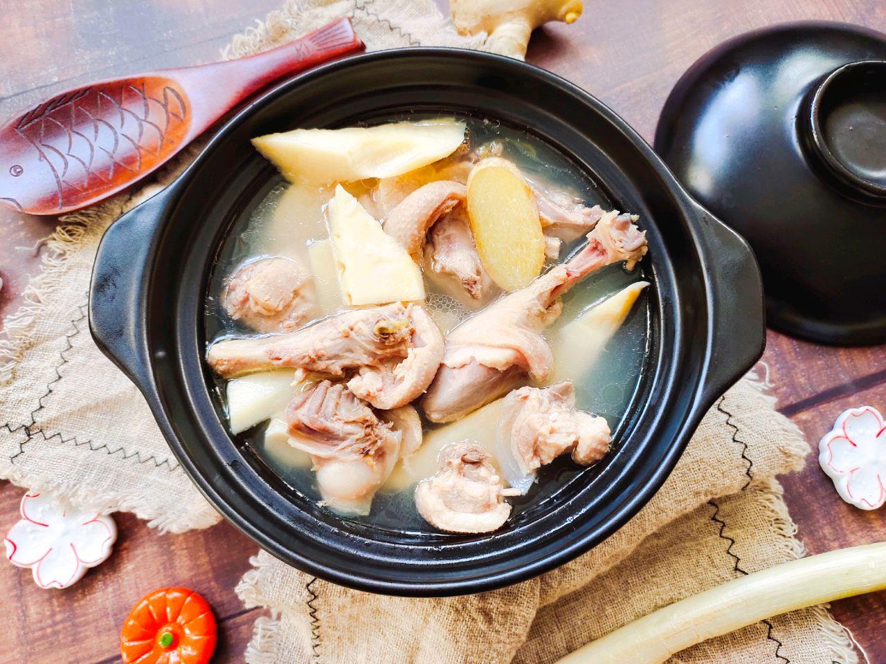 67中秋少吃点猪肉多吃它和竹笋搭配做汤除湿解毒还能滋阴养胃