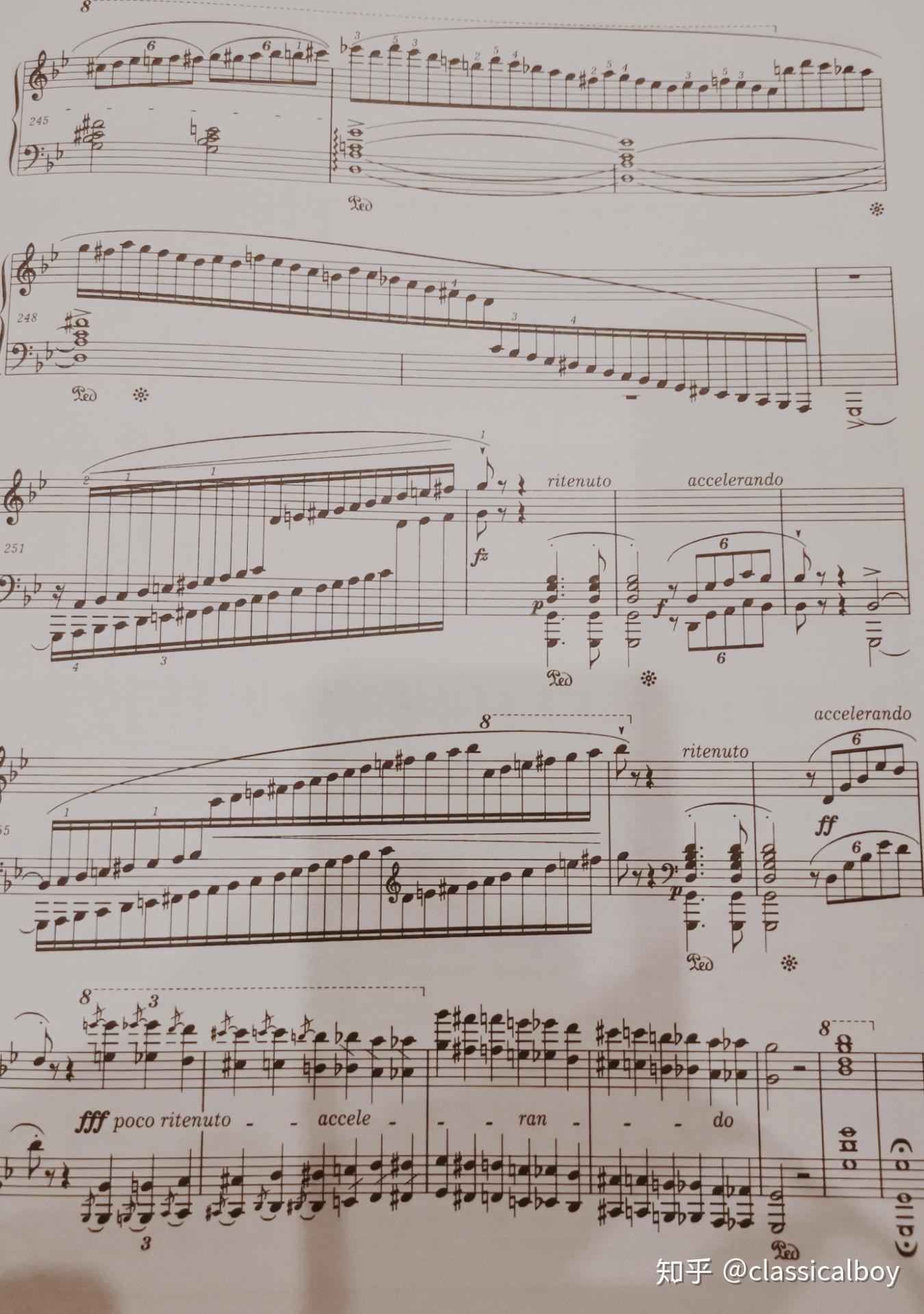第258～259小节八度音上的记号指示着逐渐加速的断开,与ritenuto