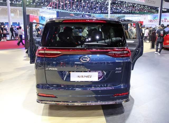 传祺m6大师版首发外观更霸气223座椅布局