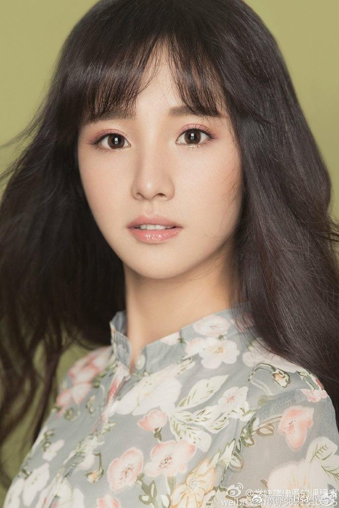 《花间提壶方大厨》里的小厨娘,尚雯婕旗下的元气少女蒋佳恩!