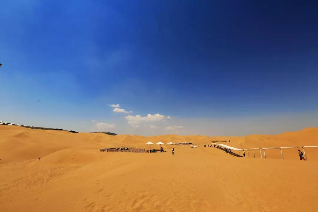 打车约30分钟到达窝阔台民族文化旅游景区