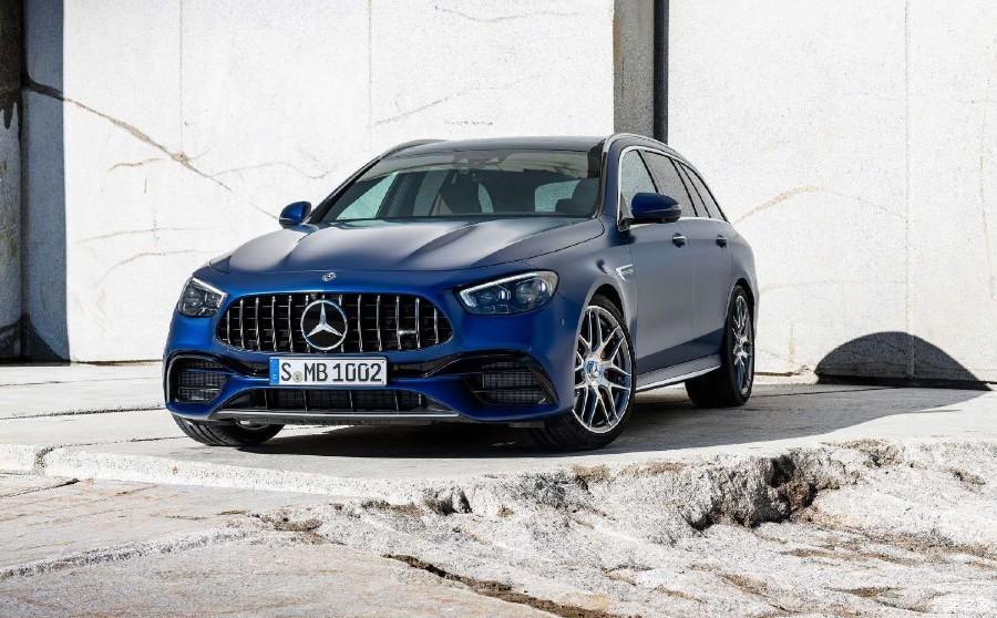 e63已于2020年6月18日在海外正式亮相,并且其旅行版,coupe版本以及