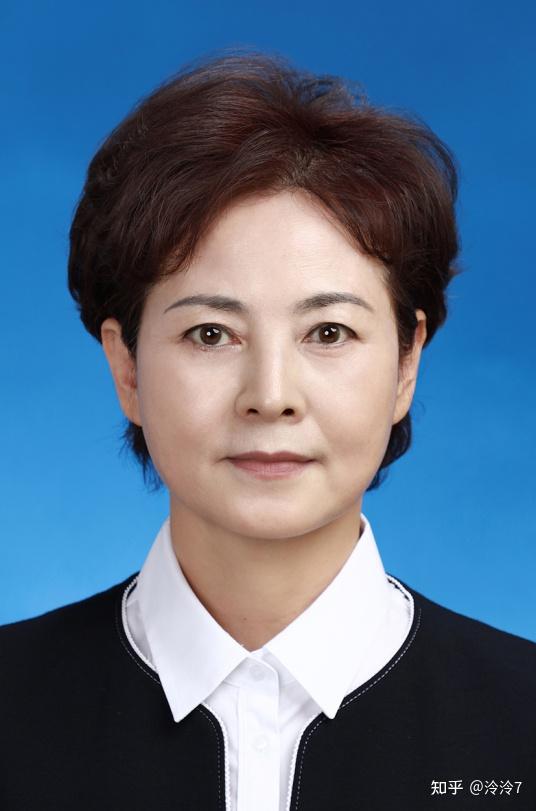 国务院和国务院组成部门现任副部级以上职务的女领导