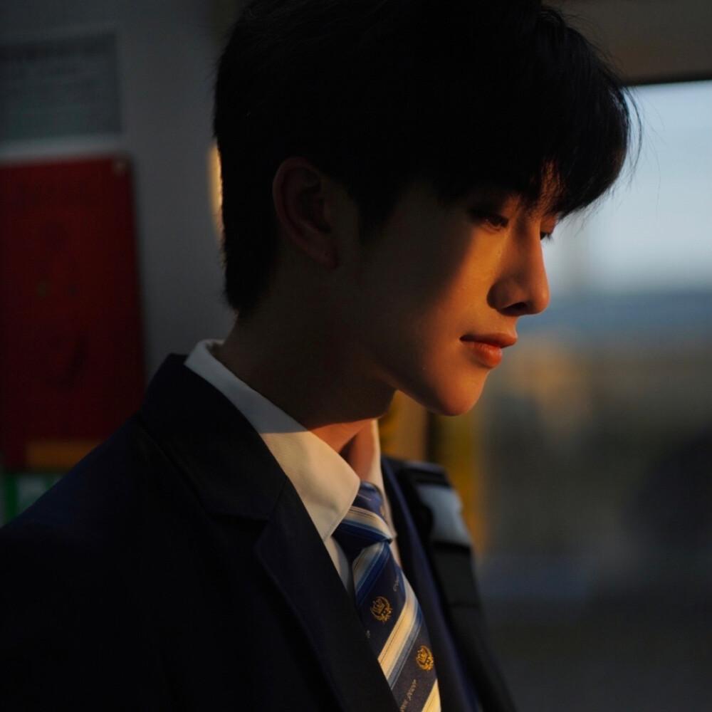 气质男头 | "道路对了 就不怕遥远"——持续更新,点赞关注.