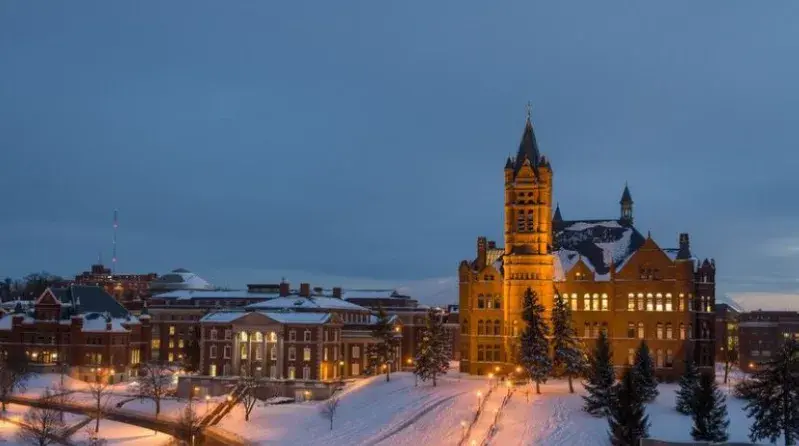 关于雪城大学创校于1870 建校153年校训:suos cultores scientia