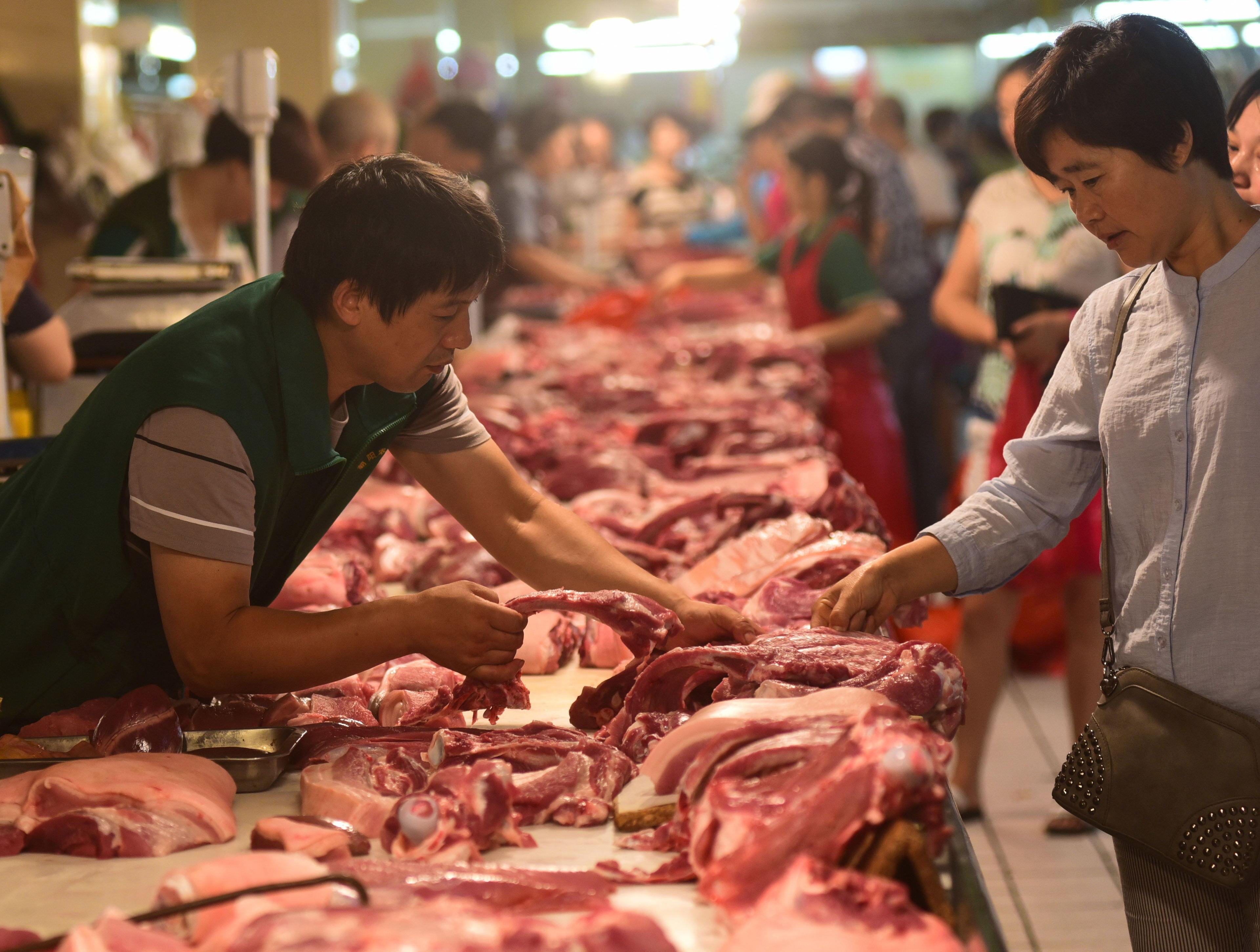 国务院压实菜篮子市长负责制增加牛羊肉市场供应防止物价联动上涨