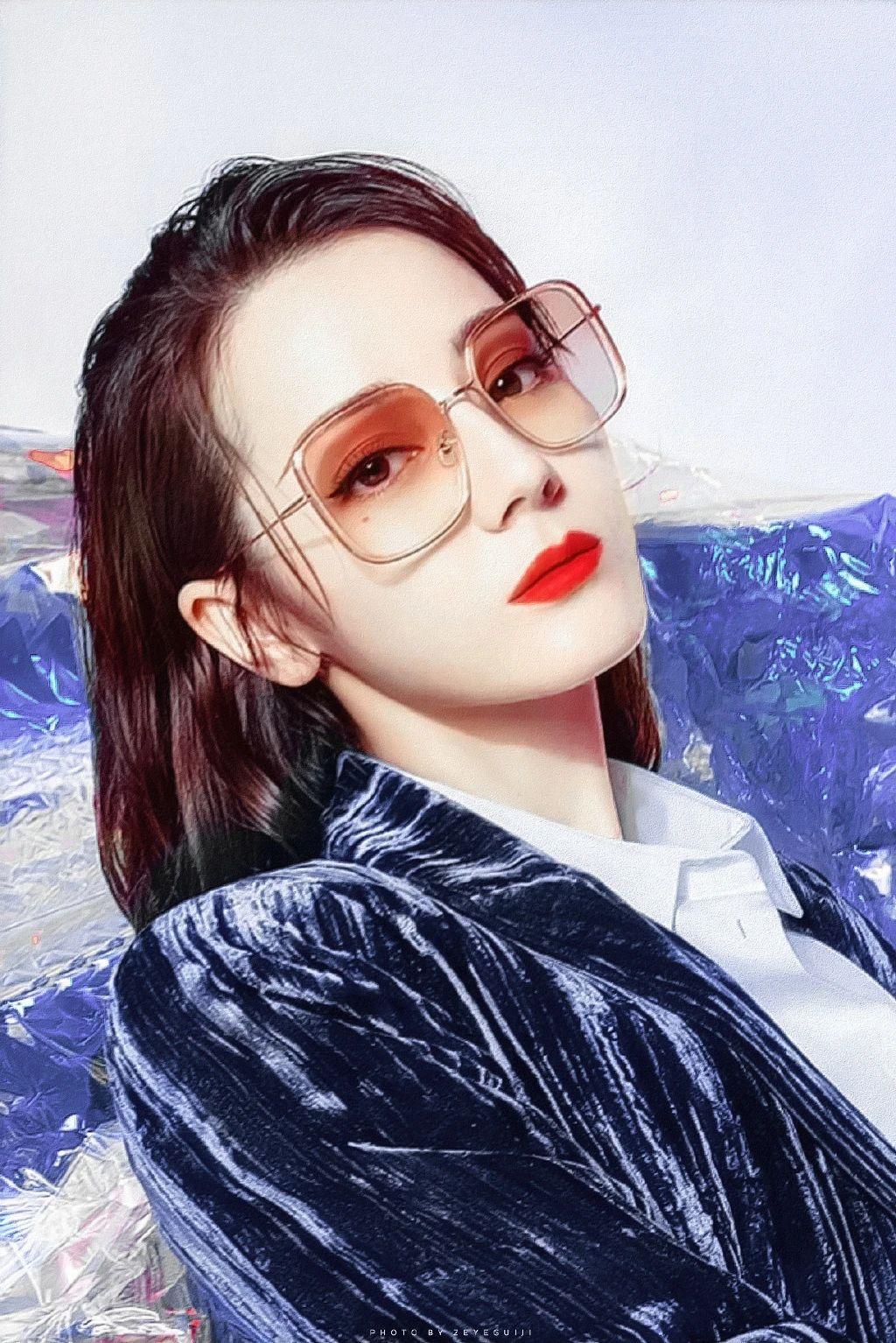 迪丽热巴壁纸 同样是戴眼镜 为啥热巴就可以这么美 知乎 迪丽热巴壁纸 同样是戴眼镜 为啥热巴就可以这么美 知乎