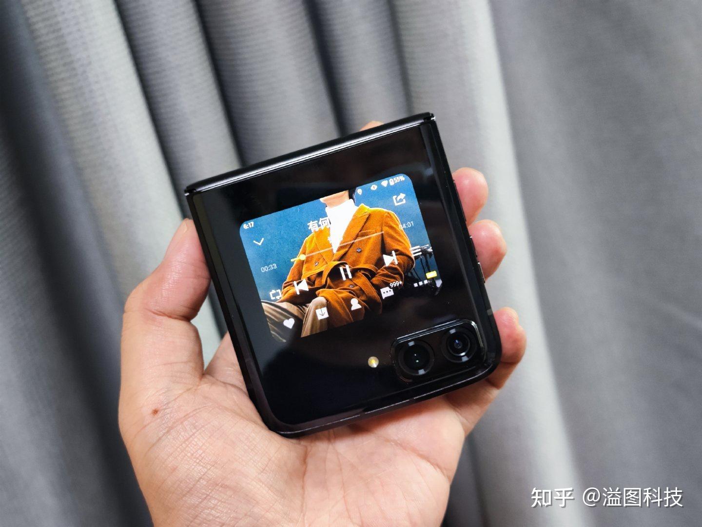 全方位升级的翻盖折叠屏旗舰手机 moto razr 2022款上手体验 - 知乎
