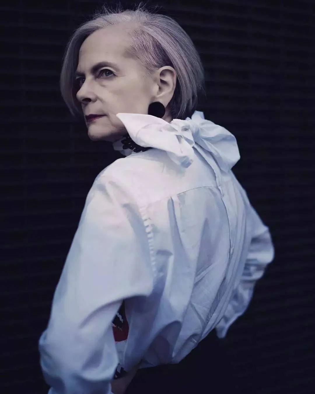 lyn slater 1953年出生于纽约郊区,她对美的追求是从少女时期开始的