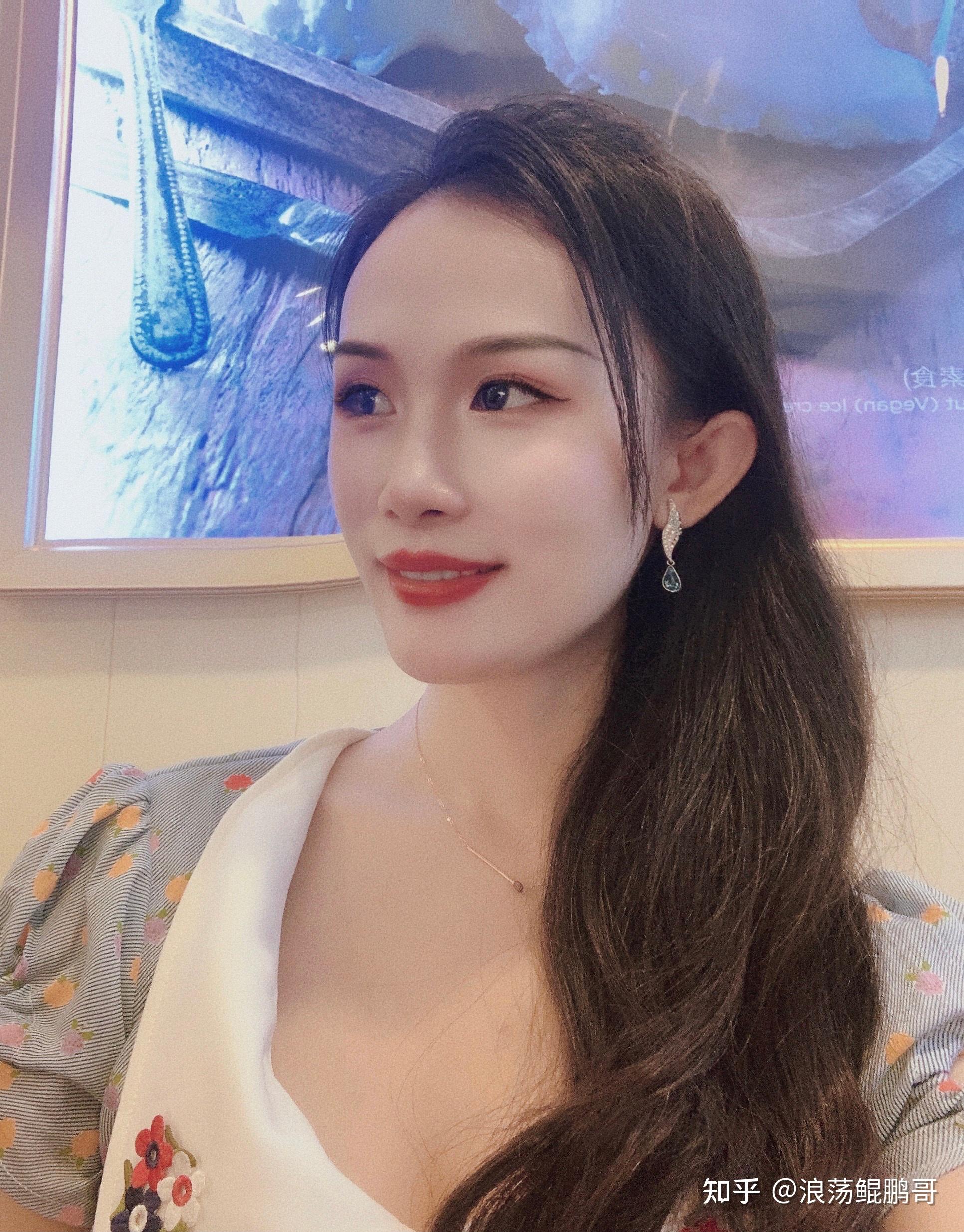 女生不回微信还要追吗