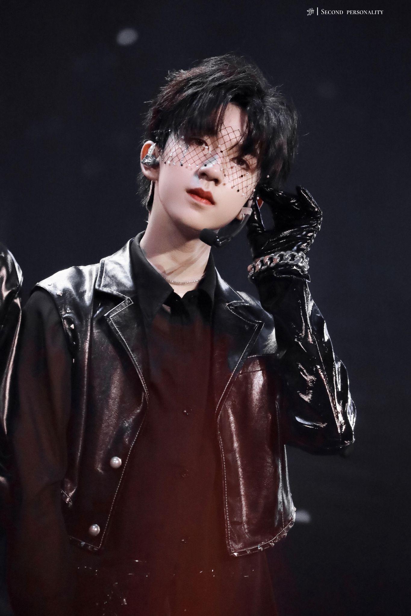 跪求tnt时代少年团无水印高清少见的照片