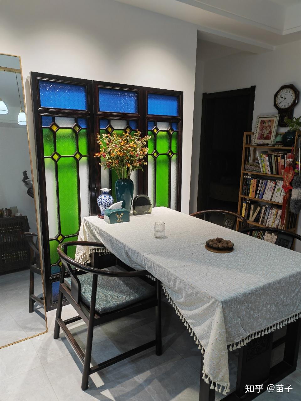 时间的质感-满洲窗