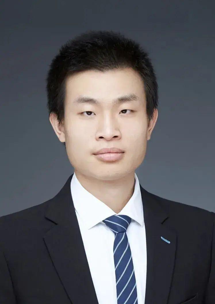 北大数学天才韦东奕手拿馒头矿泉水受访他在数学领域取得了哪些成就给