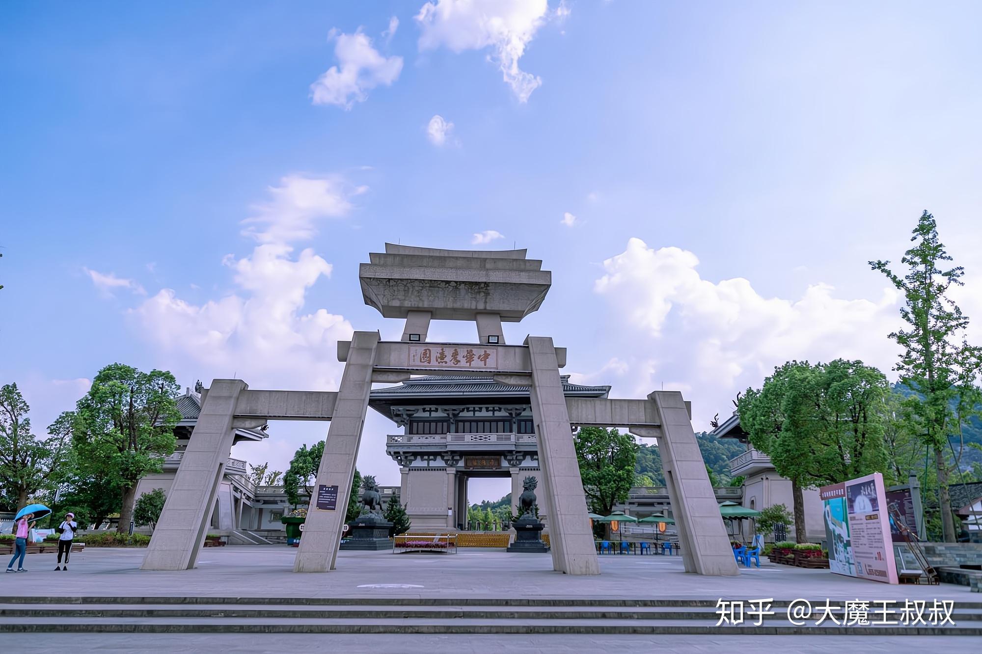 上虞的旅游资源十分丰富，但知名景点却不多，目前最著名的景点要属覆卮山景区和中华孝德园 - 知乎