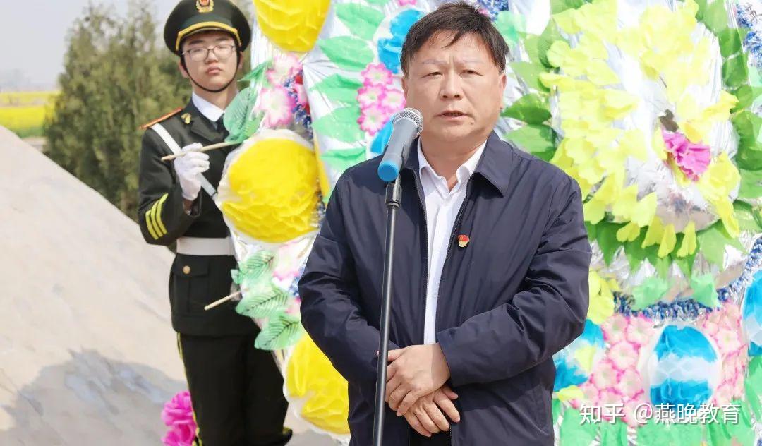 缅怀革命先烈传承红色基因武邑县二中举行清明扫墓活动