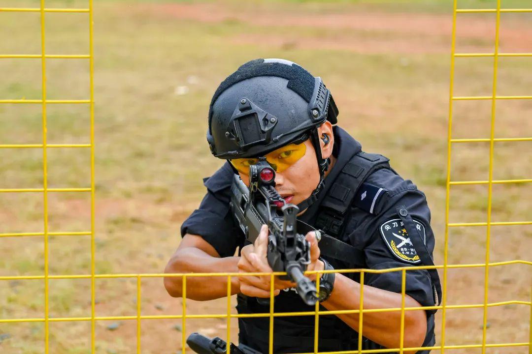 速来围观公安特警大比武来袭