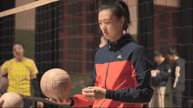 花絮一"锣"筐 | 张常宁转球上热搜,是时候表演真正的技术!