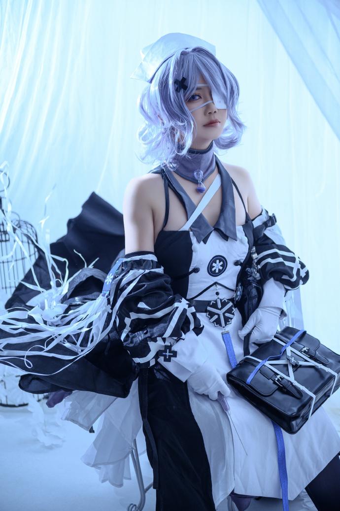 明日方舟絮雨cosplay