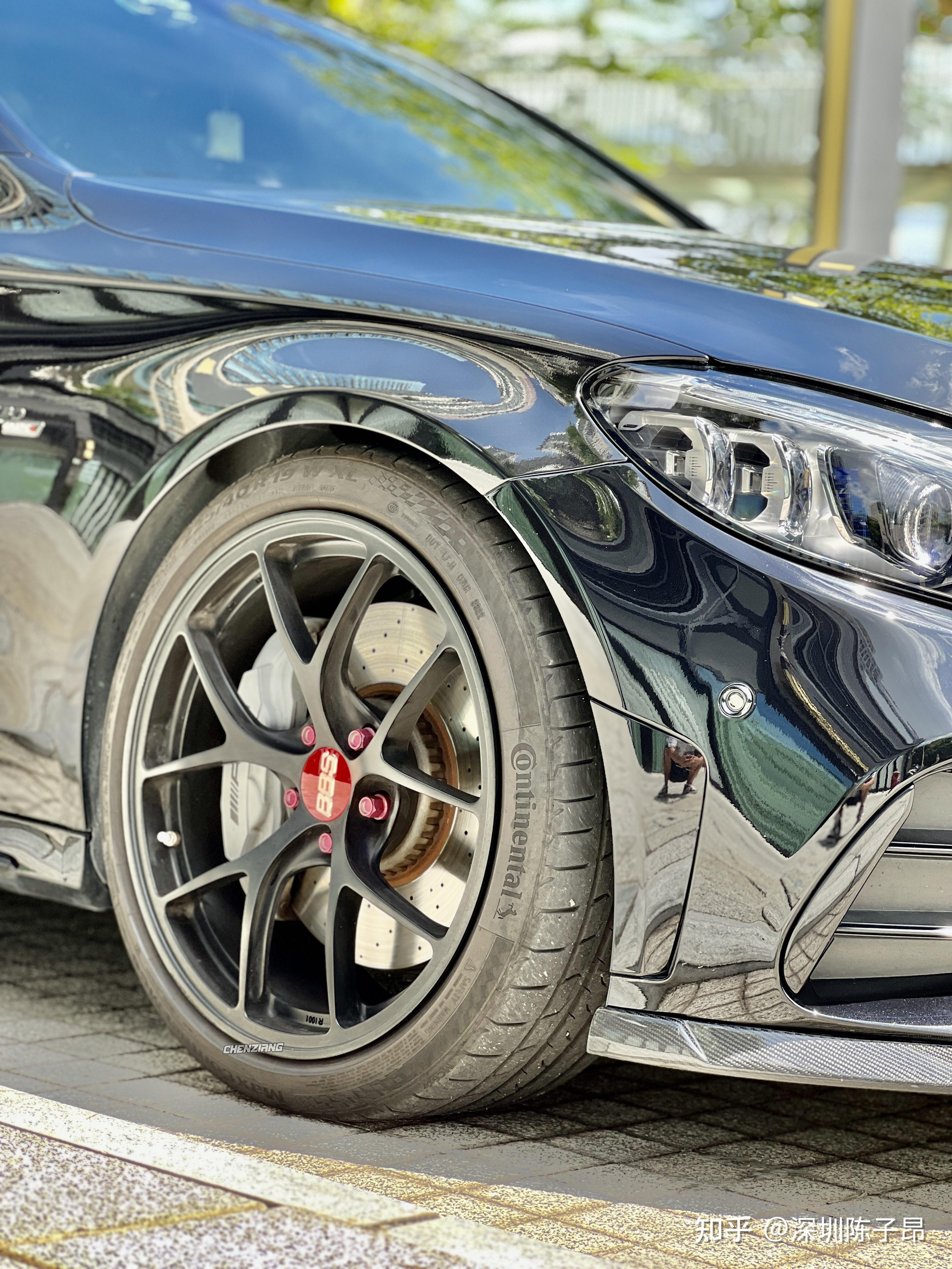 奔驰c级amgc43黑武士低调的猛兽