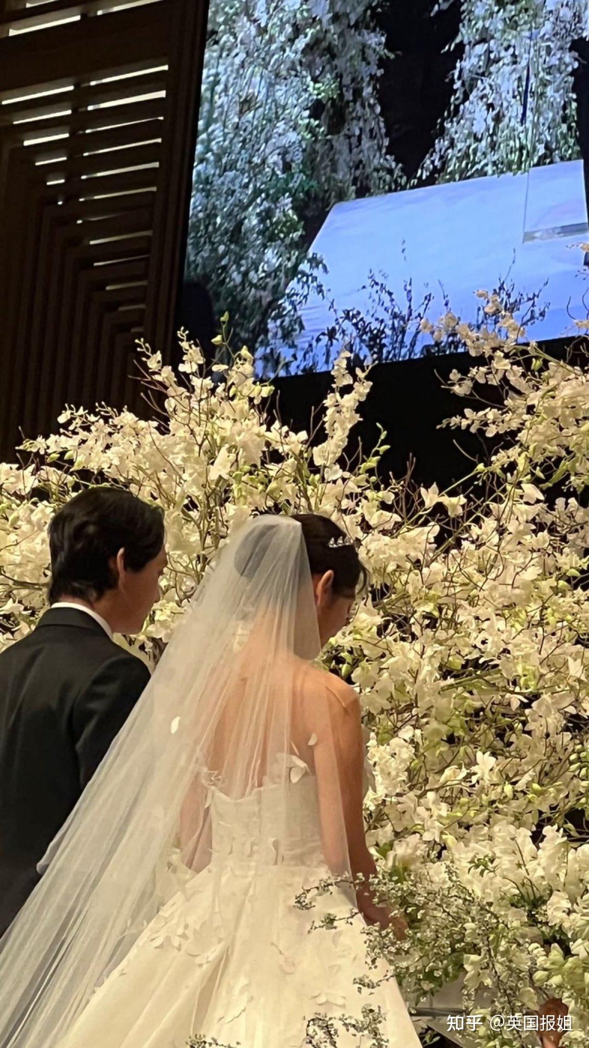 韩剧女神大婚半个娱乐圈都到齐前男友李敏镐张根硕祝福引网友泪奔