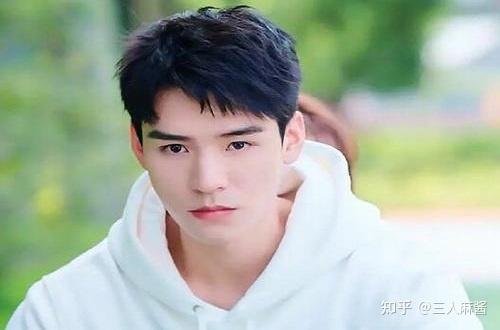 龚俊：如何从校草修成《山河令》鬼王温客行？ - 知乎