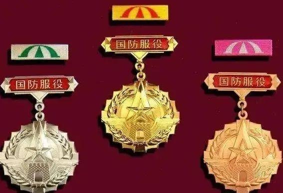 《军队功勋荣誉表彰条例》崇尚荣誉，我军为啥还未实行勋表制？ - 知乎
