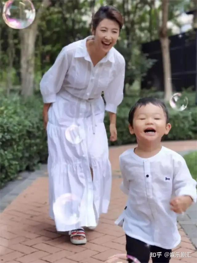 主持人春妮晒儿子正面照,老公刚强曾主持超长的内容,成为佳话 - 知乎