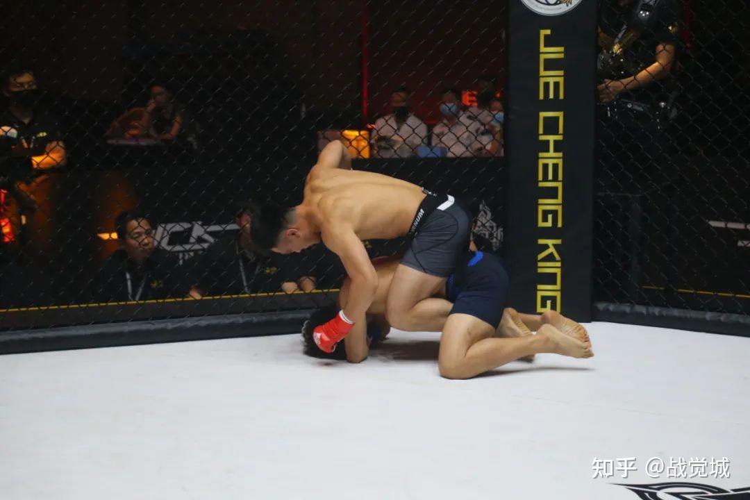 普通人裸绞泰森成功的几率有多大