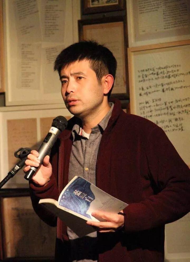 姜涛文学博士,北京大学中文系长聘副教授,研究领域为中国现代文学,也