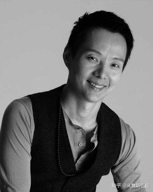 总差他这一杆舞蹈风暴里优雅严格又专业的沈伟到底是什么来头
