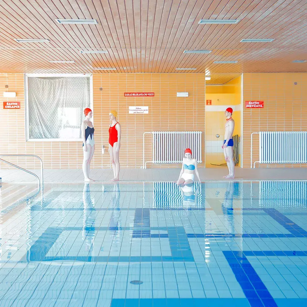 这名女摄影师以色出名靠泳池照惊艳世界