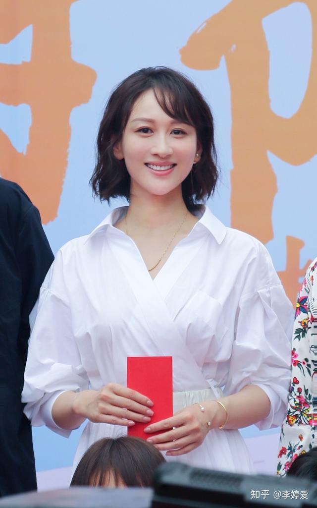 《落花时节》是练练继《大江大河》系列后,三度与正午阳光合作,此次