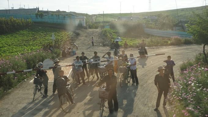 北朝鲜的四天三夜:穿越时间的地平线,告别异乡的“陌路人”