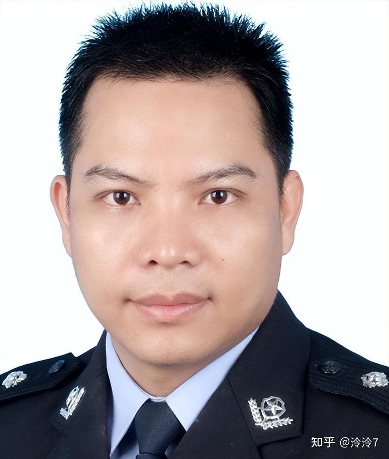 党委委员,政治部主任:李俊杰