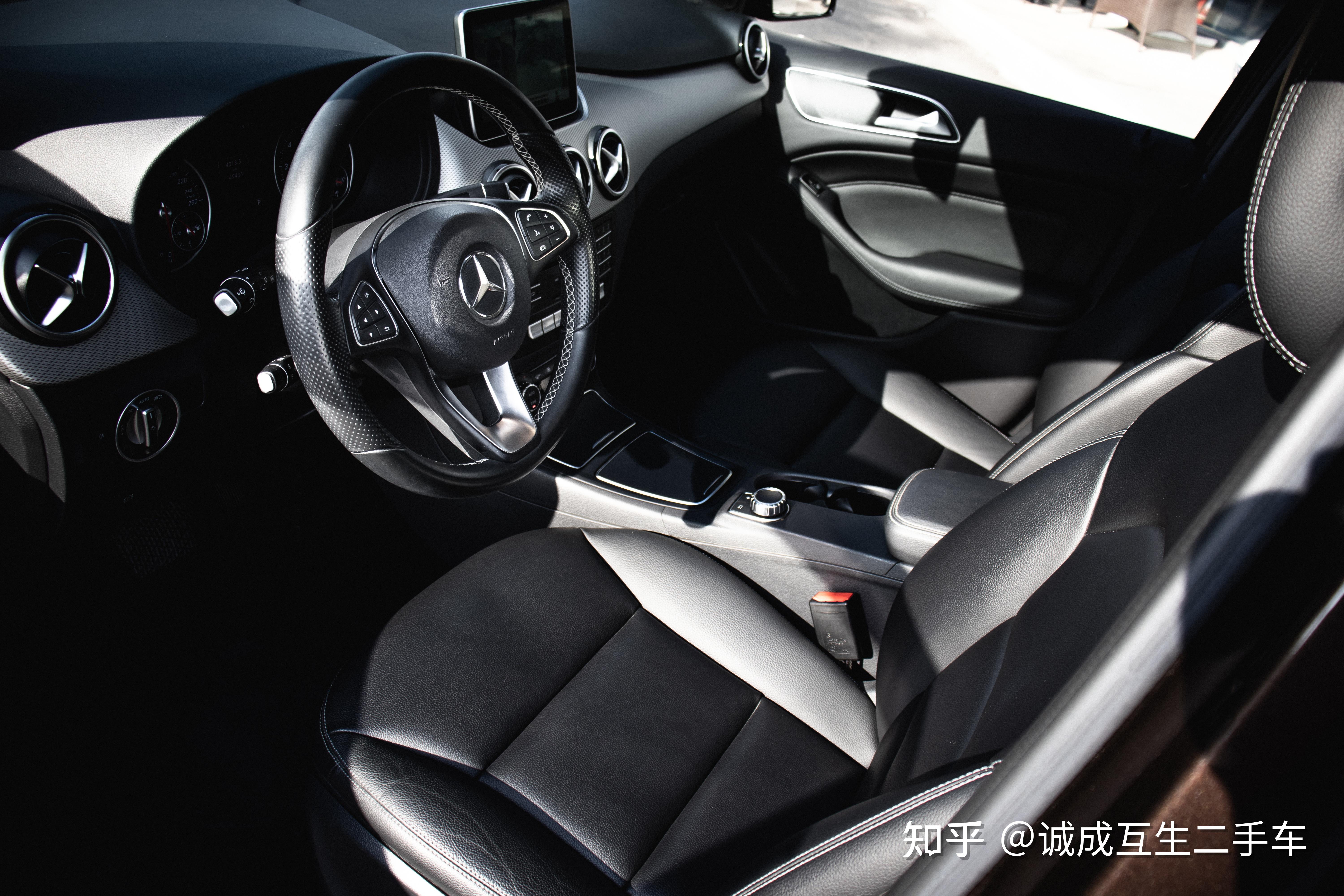 内饰外观还是车况都无可挑剔奔驰b200豪华型